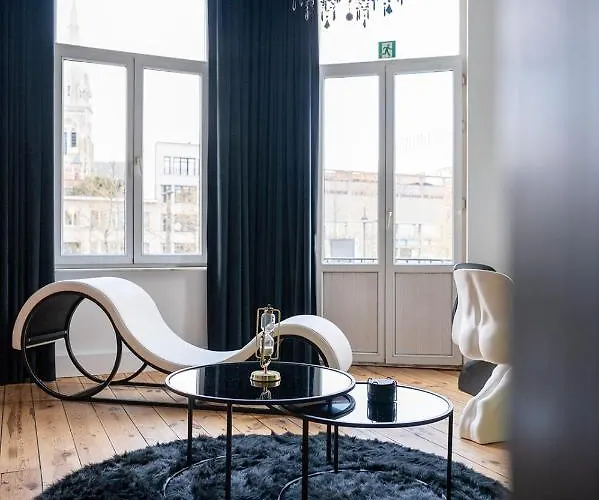 The Rabbit Hole Antwerp - Romantic Apartment With Adult Playroom