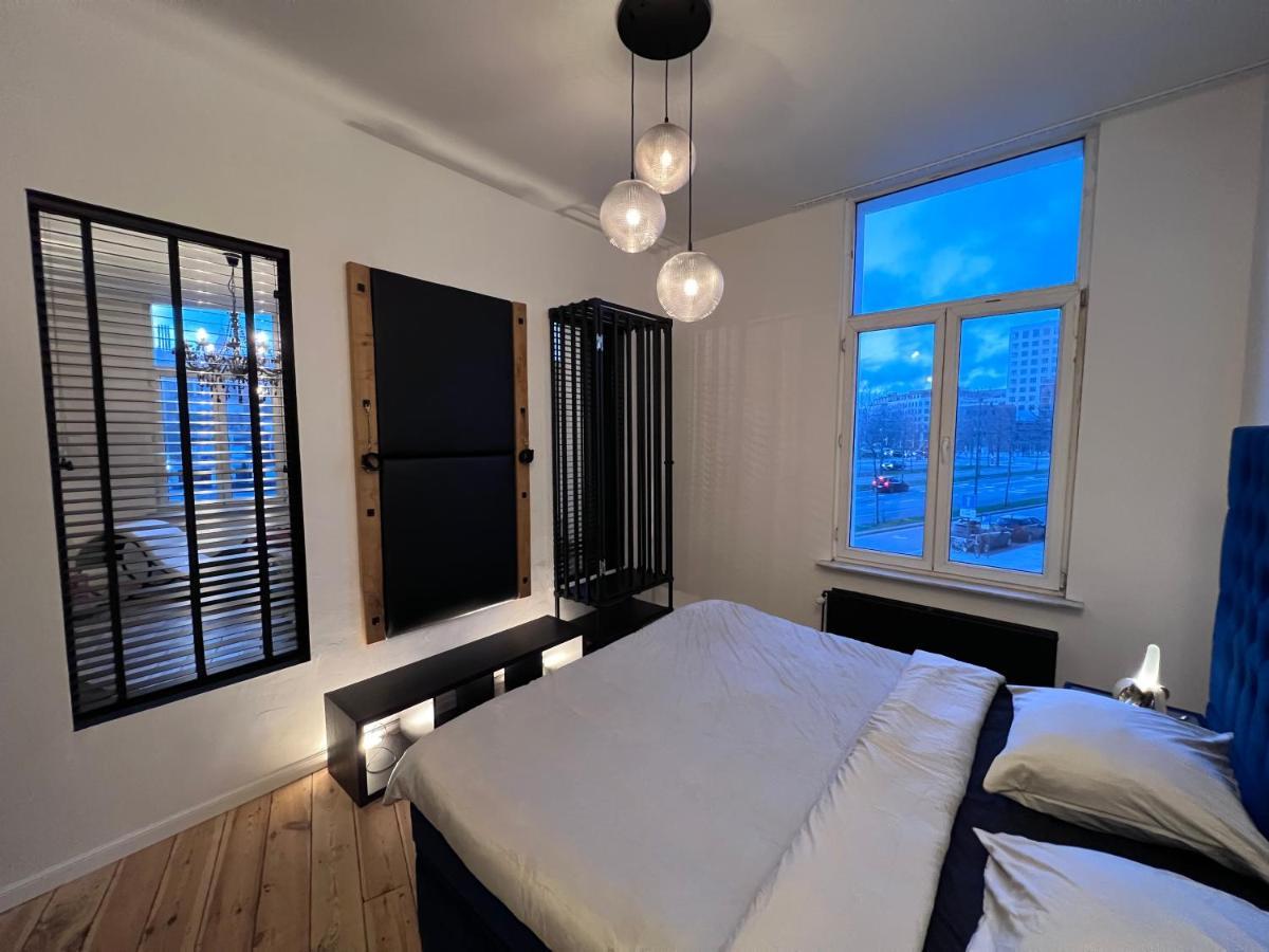 Apartment The Rabbit Hole - Romantic With Adult Playroom *