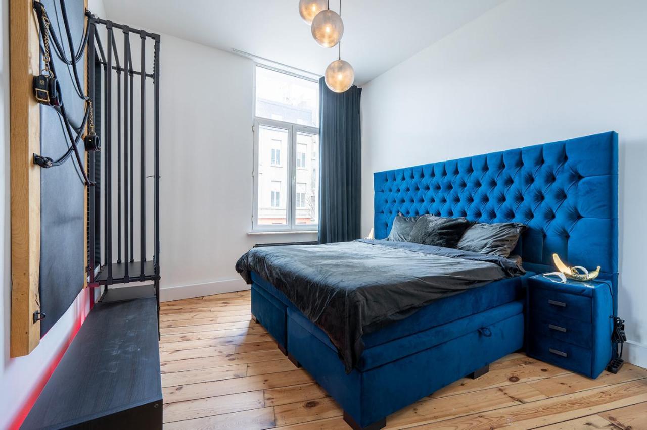 Apartment The Rabbit Hole - Romantic With Adult Playroom *