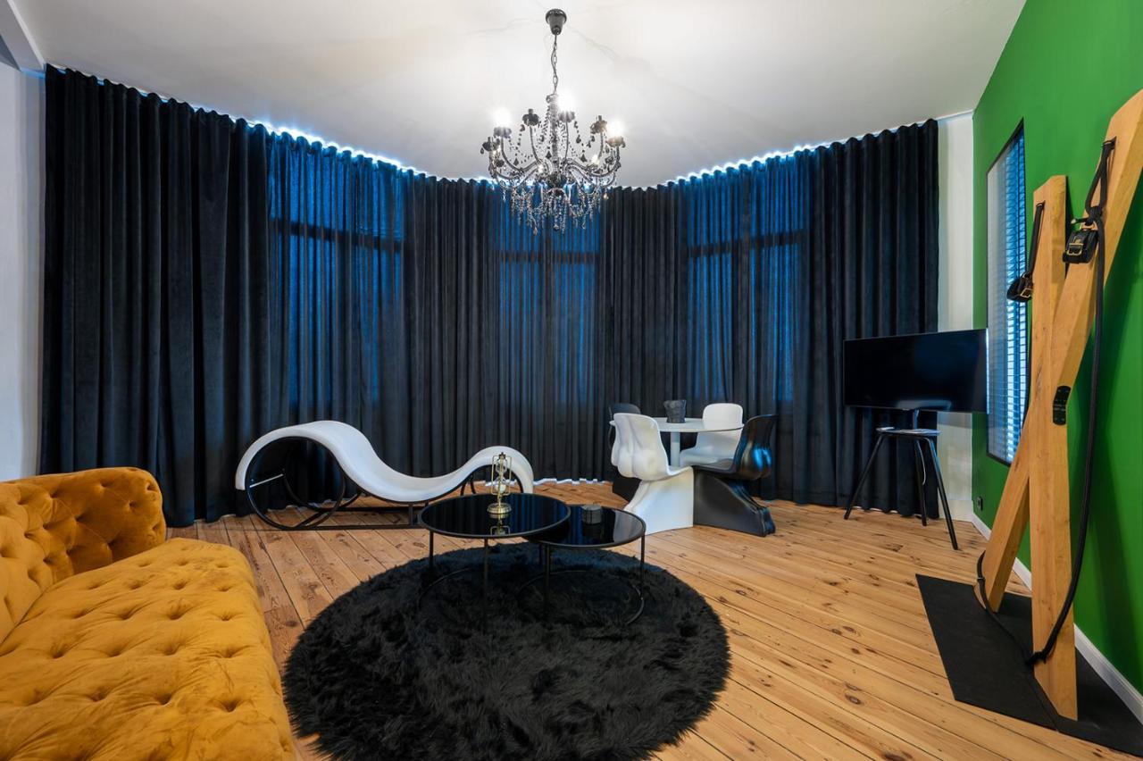 Apartment The Rabbit Hole - Romantic With Adult Playroom Antwerp